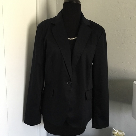 Worthington Jackets & Blazers - Worthington Women’s Black Blazer Sz. 12.